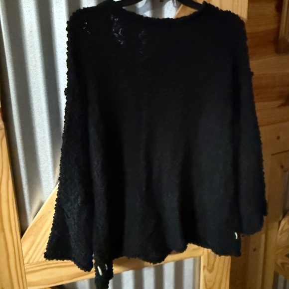 POL Women’s Pullover Sweater. Black white. Size Large. Lgtwght chunky sweater. - Picture 3 of 6